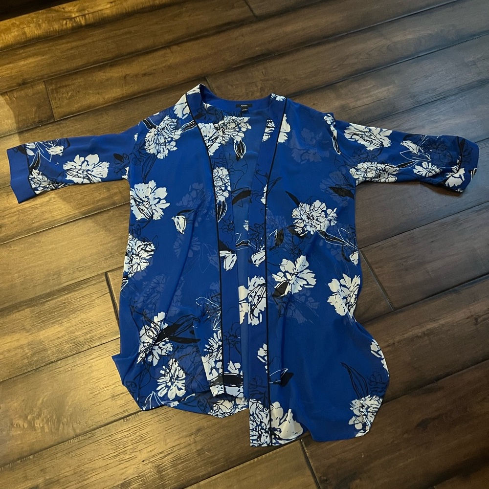 Alfani Blue Floral Cape